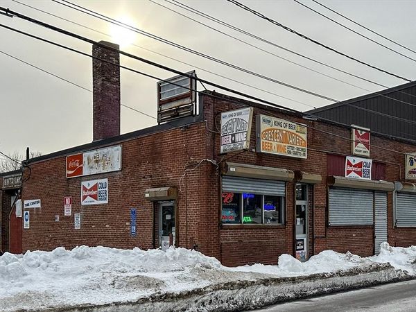 163 Crescent St, Brockton, MA 02302