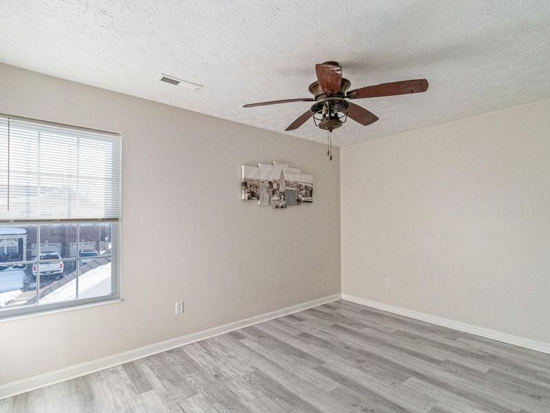 8041 Bushclover Drive, Tipp City, OH 45371 Photo 12