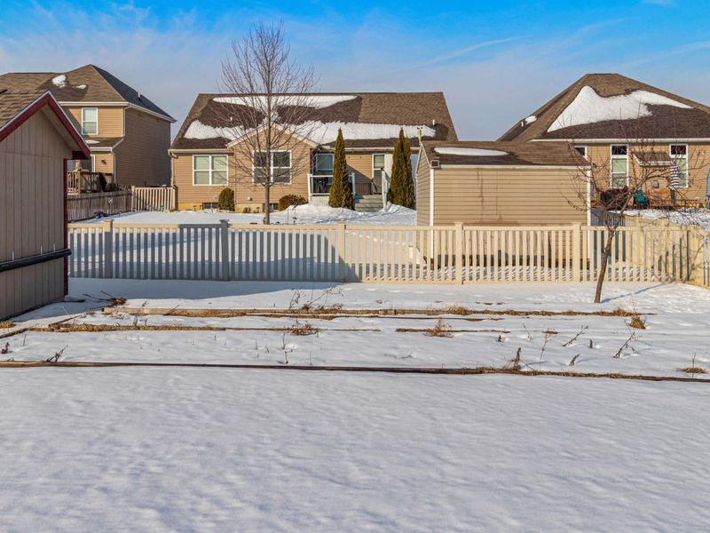 8041 Bushclover Drive, Tipp City, OH 45371 Photo 38