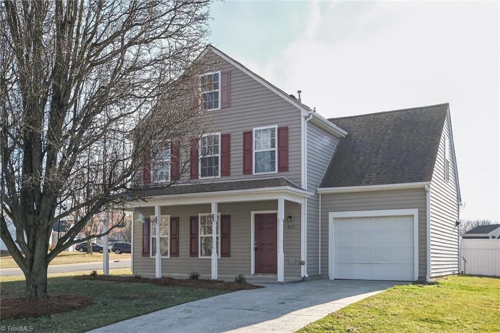 809 Nestleway Drive, Greensboro, NC 27406 Main Photo