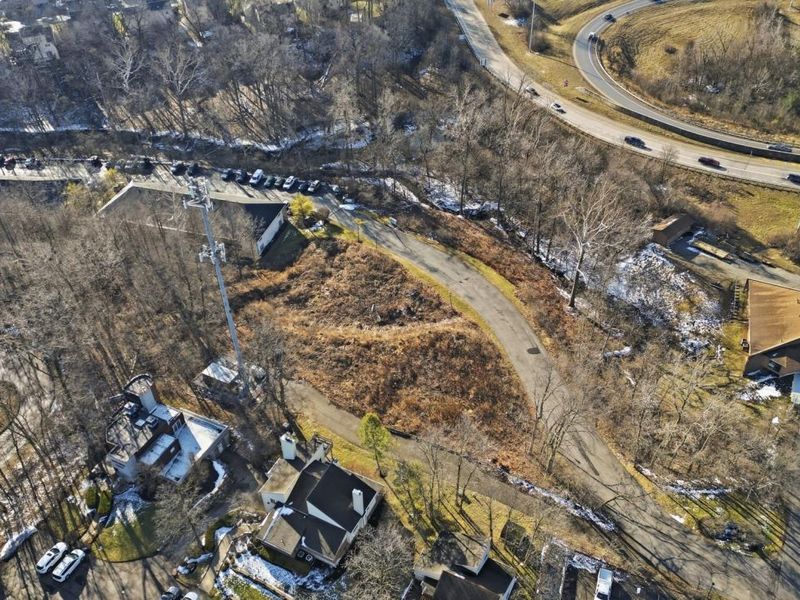 2750 Lauffer Ravines Drive, Columbus, OH 43231 Photo 13