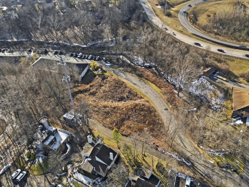 2750 Lauffer Ravines Drive, Columbus, OH 43231 Photo 5