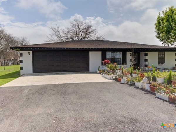2911 Morningside Drive, New Braunfels, TX 78130