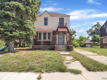 16588 Woodingham Drive, Detroit, MI 48221