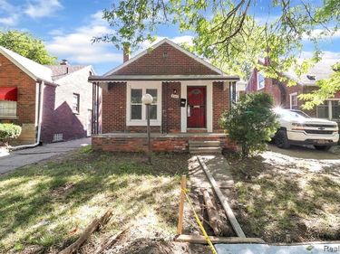 8342 Roselawn Street, Detroit, MI 48204
