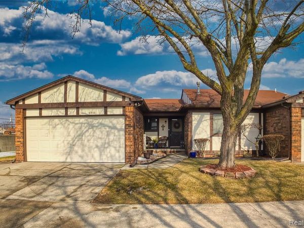 13513 Angela Drive, Warren, MI 48088