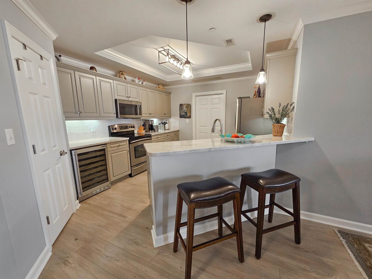 8500 Margate Circle  Photo 13