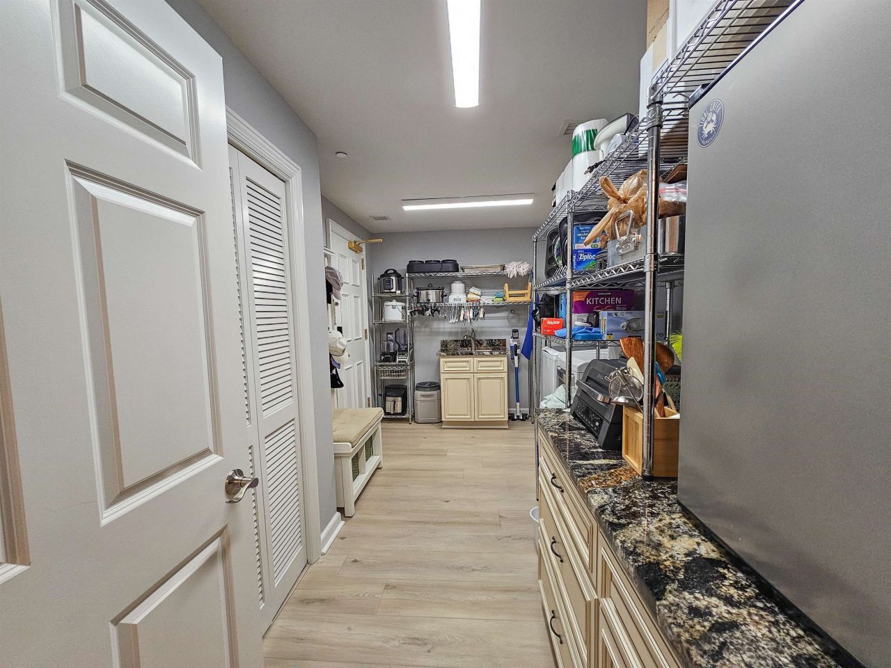 8500 Margate Circle  Photo 18