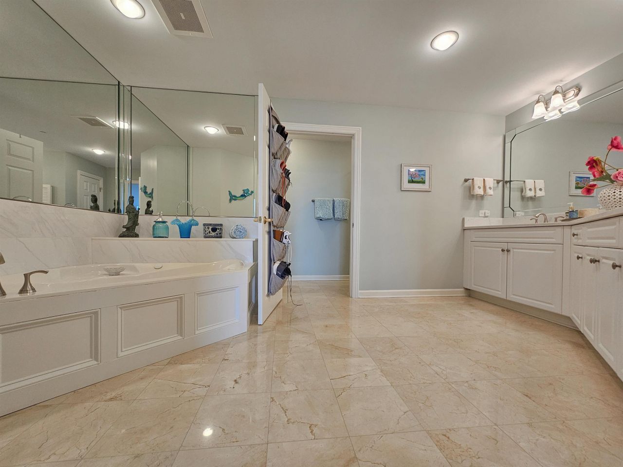 8500 Margate Circle  Photo 32