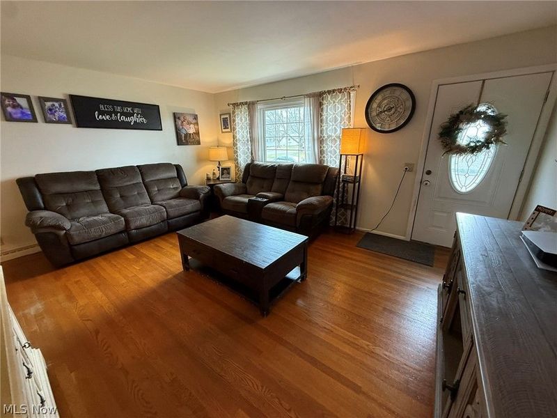 835 Chelsea Drive, Dover, OH 44622 Photo 3