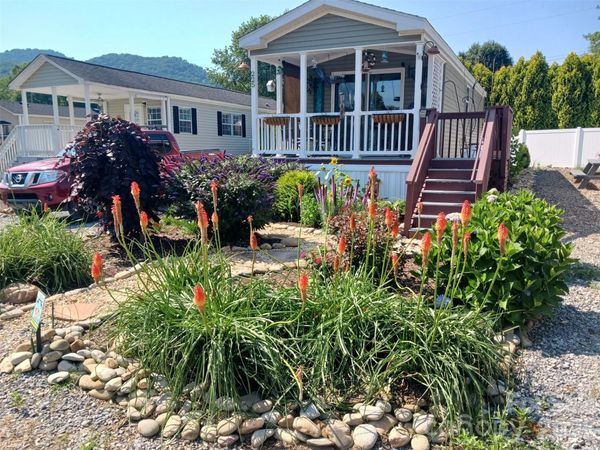 225 Pike Point , Waynesville, NC 28785