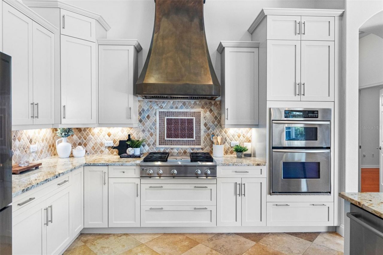 17214 Broadoak Drive, Tampa, FL 33647 Photo