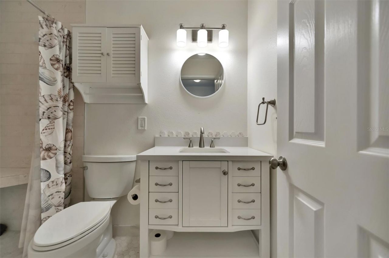 650 Pinellas Point Drive S, Unit #205, Saint Petersburg, FL 33705 Photo