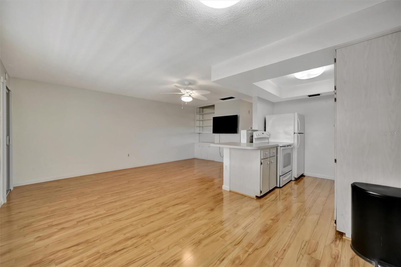 650 Pinellas Point Drive S, Unit #205, Saint Petersburg, FL 33705 Photo