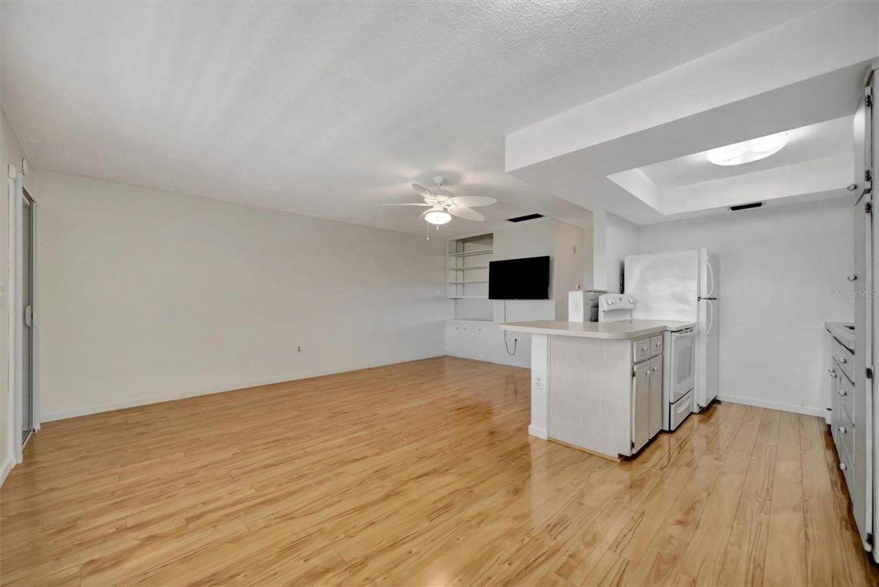 650 Pinellas Point Drive S, Unit #205, Saint Petersburg, FL 33705 Photo