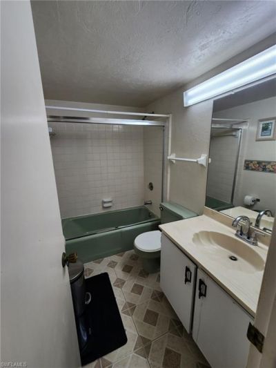 4906 Victoria Dr, Unit 404, Cape Coral, FL 33904 Photo