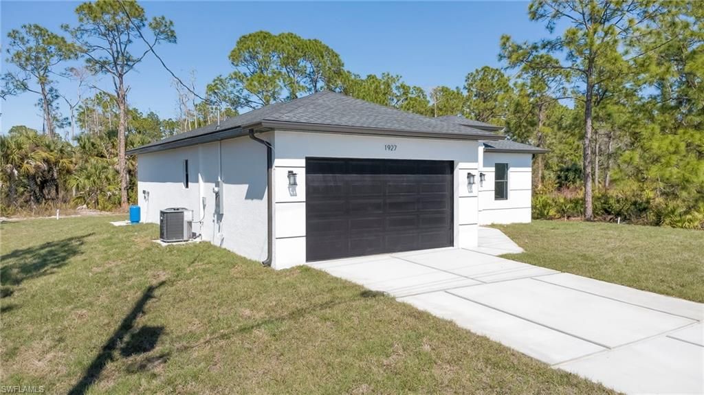 1927 Redmont Ave, Lehigh Acres, FL 33972 Photo