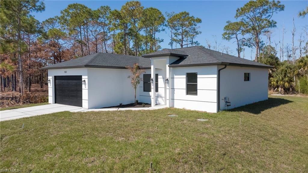 1927 Redmont Ave, Lehigh Acres, FL 33972 Photo