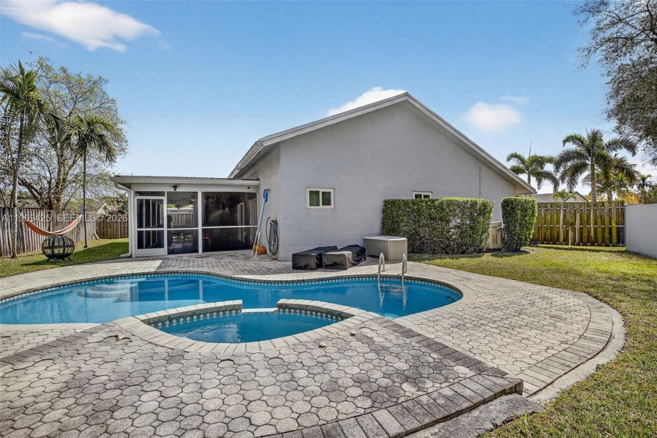 9731 NW 32nd Mnr , Sunrise, FL 33351 Photo