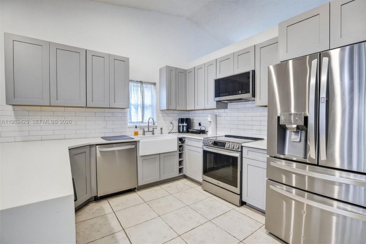 9731 NW 32nd Mnr , Sunrise, FL 33351 Photo