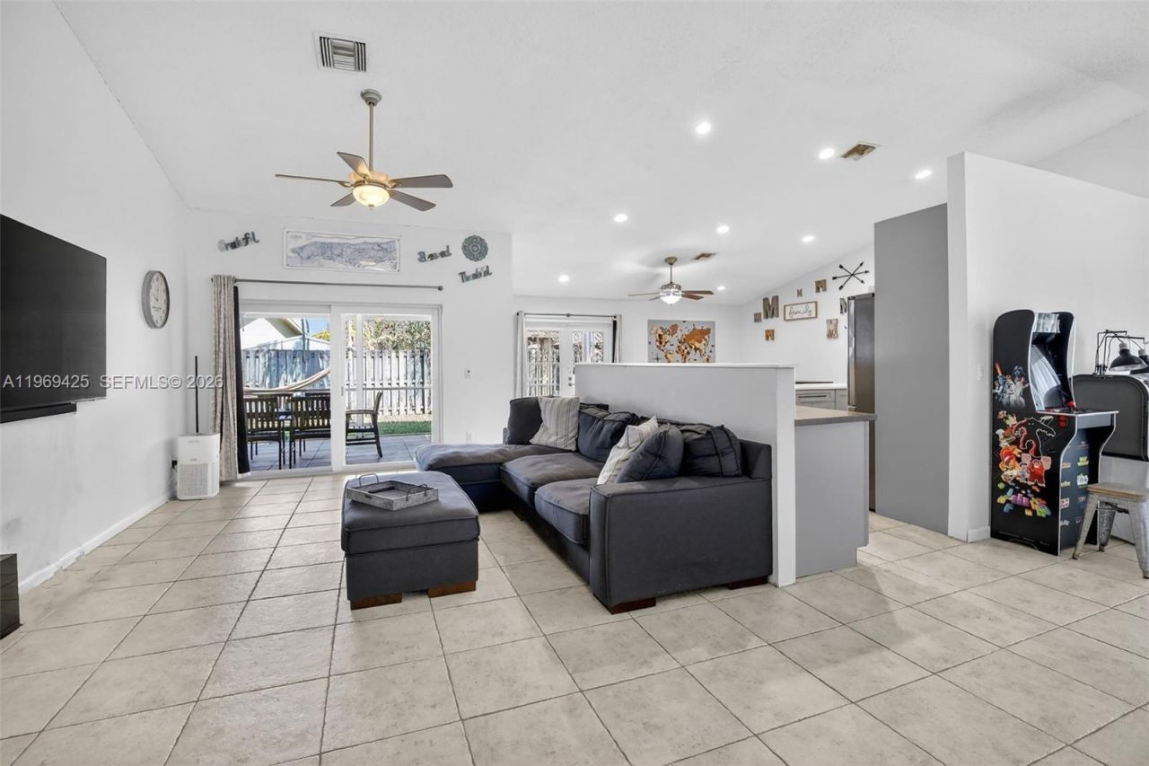 9731 NW 32nd Mnr , Sunrise, FL 33351 Photo