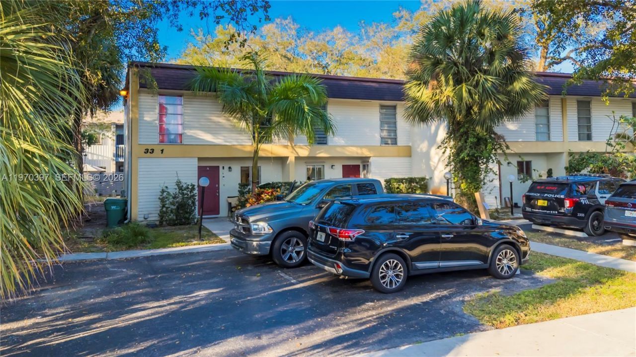 3321 Simms St , Unit 13B, Hollywood, FL 33021 Photo