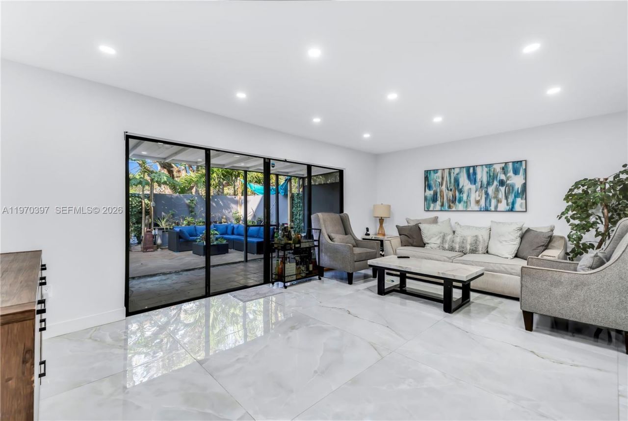 3321 Simms St , Unit 13B, Hollywood, FL 33021 Photo