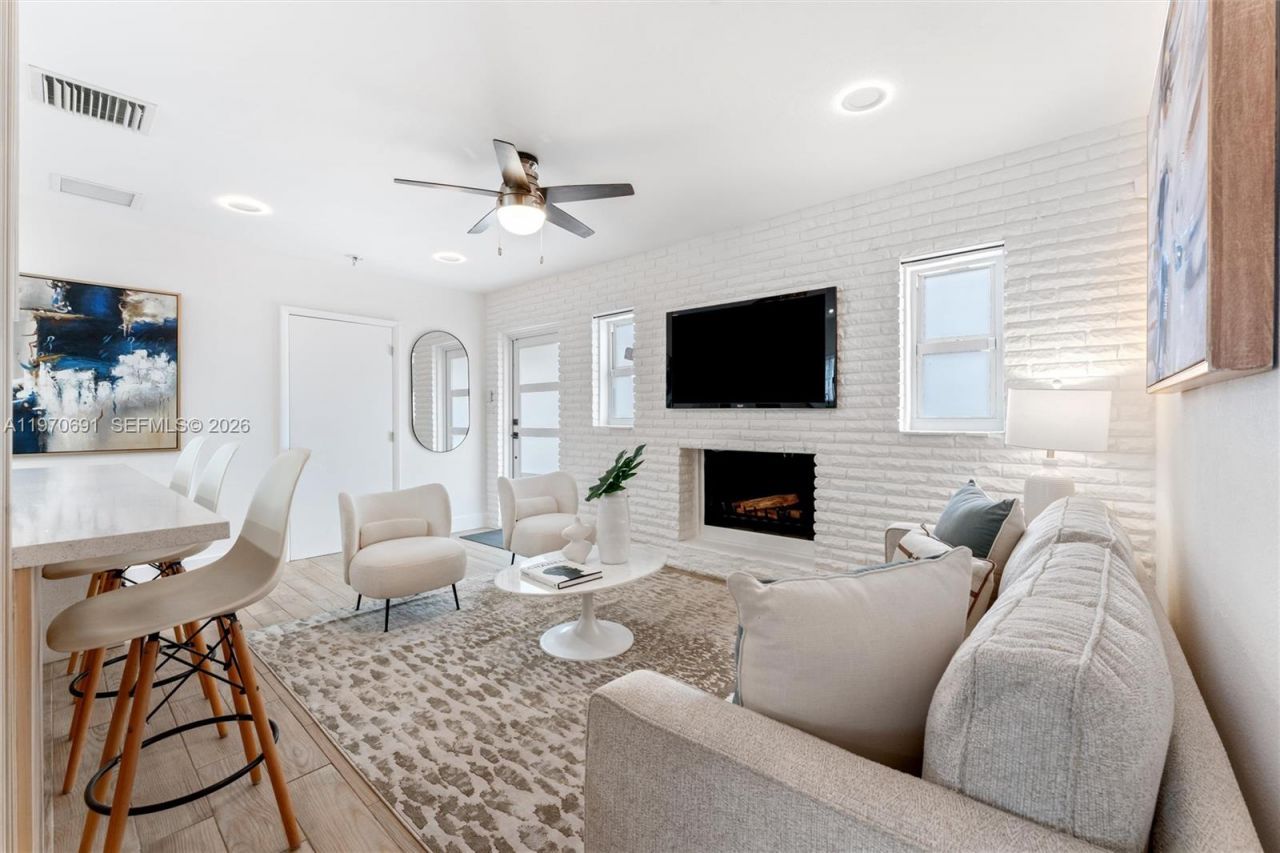 6161 NE 7th Ave, Unit ., Oakland Park, FL 33334 Photo