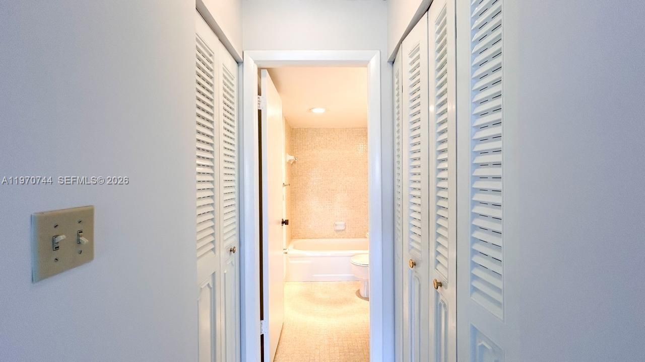 2761 Taft St, Unit 408, Hollywood, FL 33020 Photo