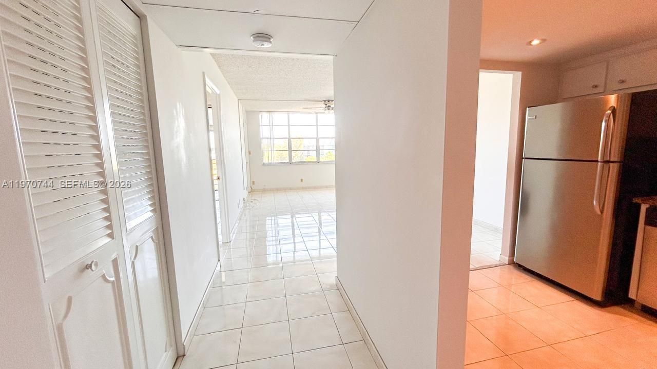 2761 Taft St, Unit 408, Hollywood, FL 33020 Photo