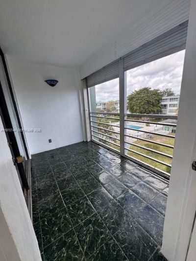 2761 Taft St, Unit 408, Hollywood, FL 33020 Photo