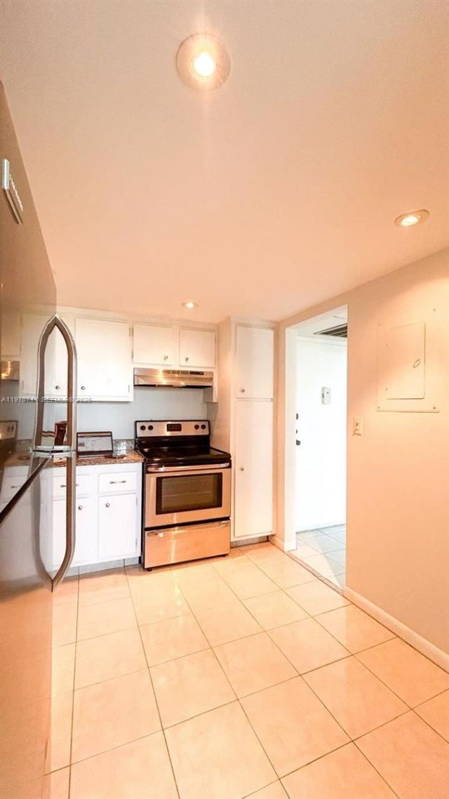 2761 Taft St, Unit 408, Hollywood, FL 33020 Photo