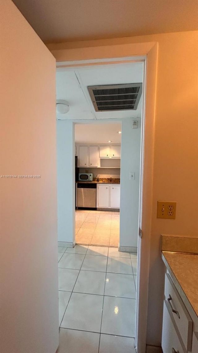 2761 Taft St, Unit 408, Hollywood, FL 33020 Photo