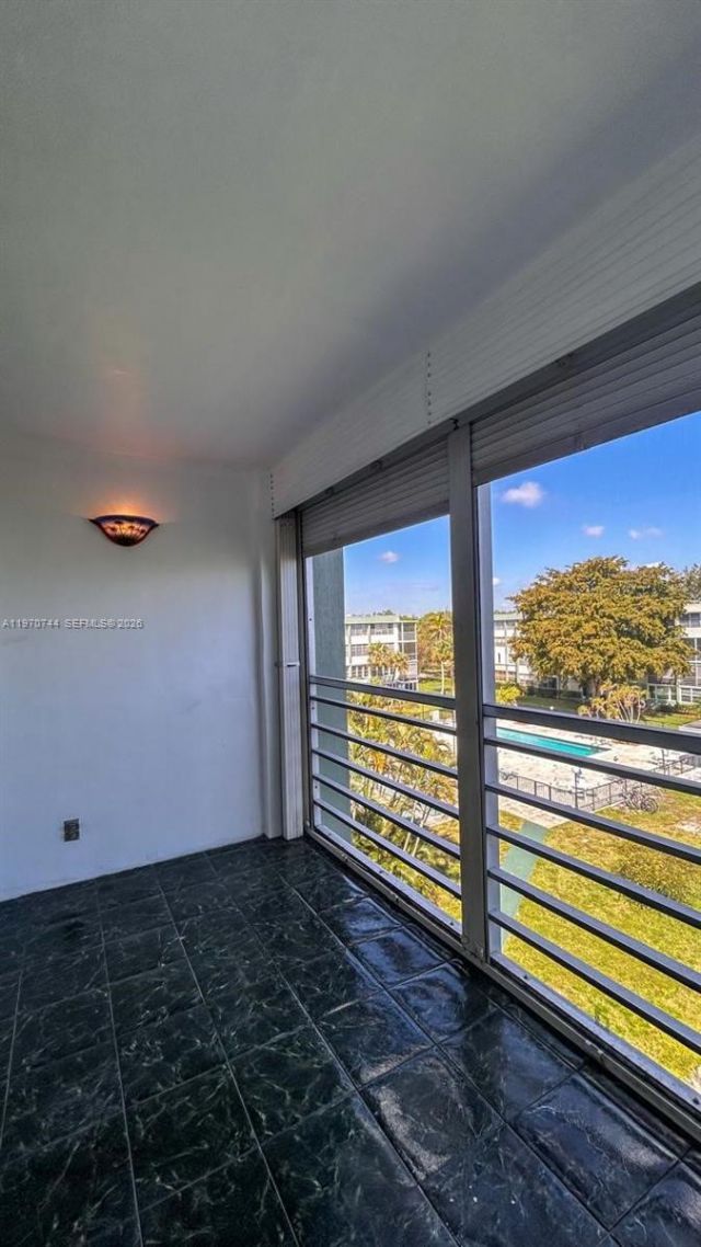 2761 Taft St, Unit 408, Hollywood, FL 33020 Photo