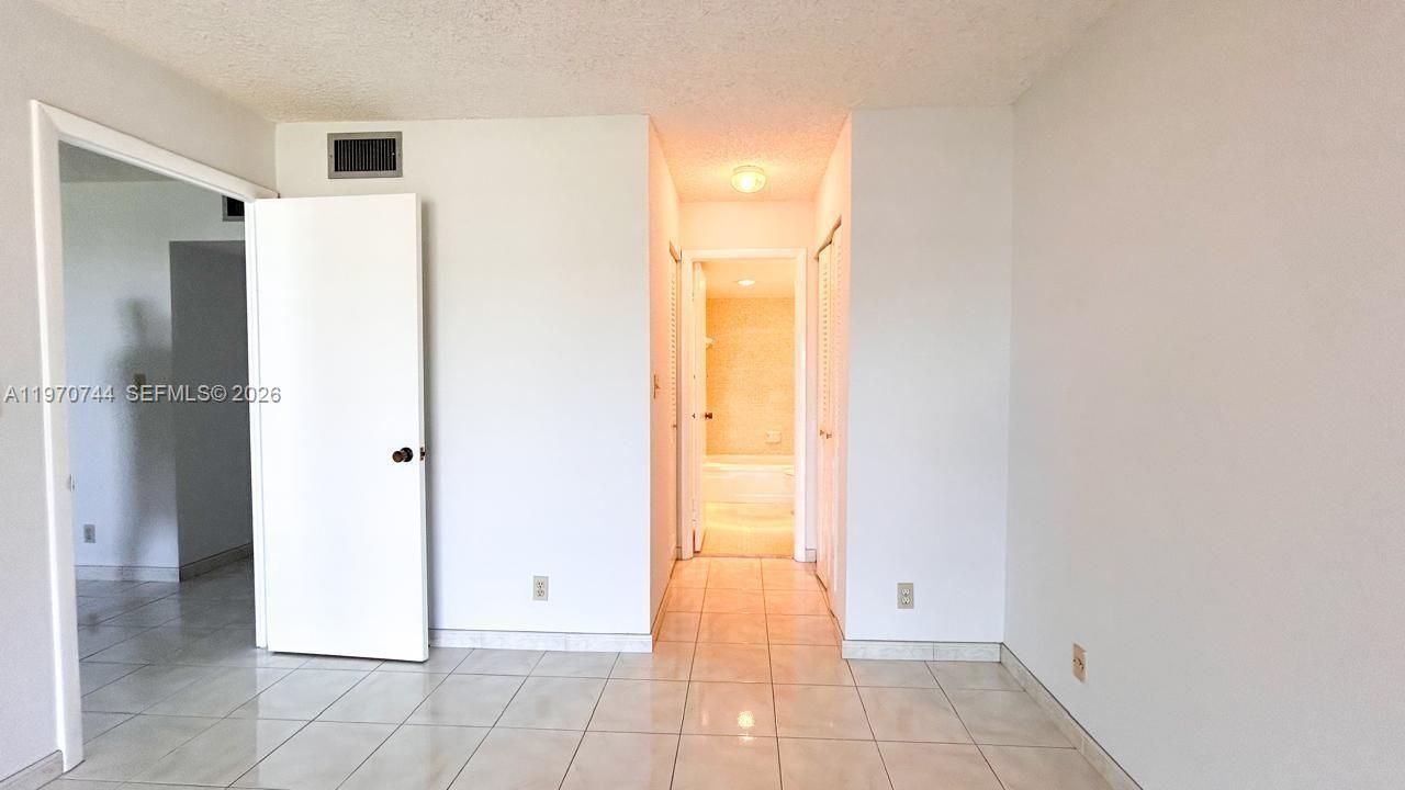 2761 Taft St, Unit 408, Hollywood, FL 33020 Photo
