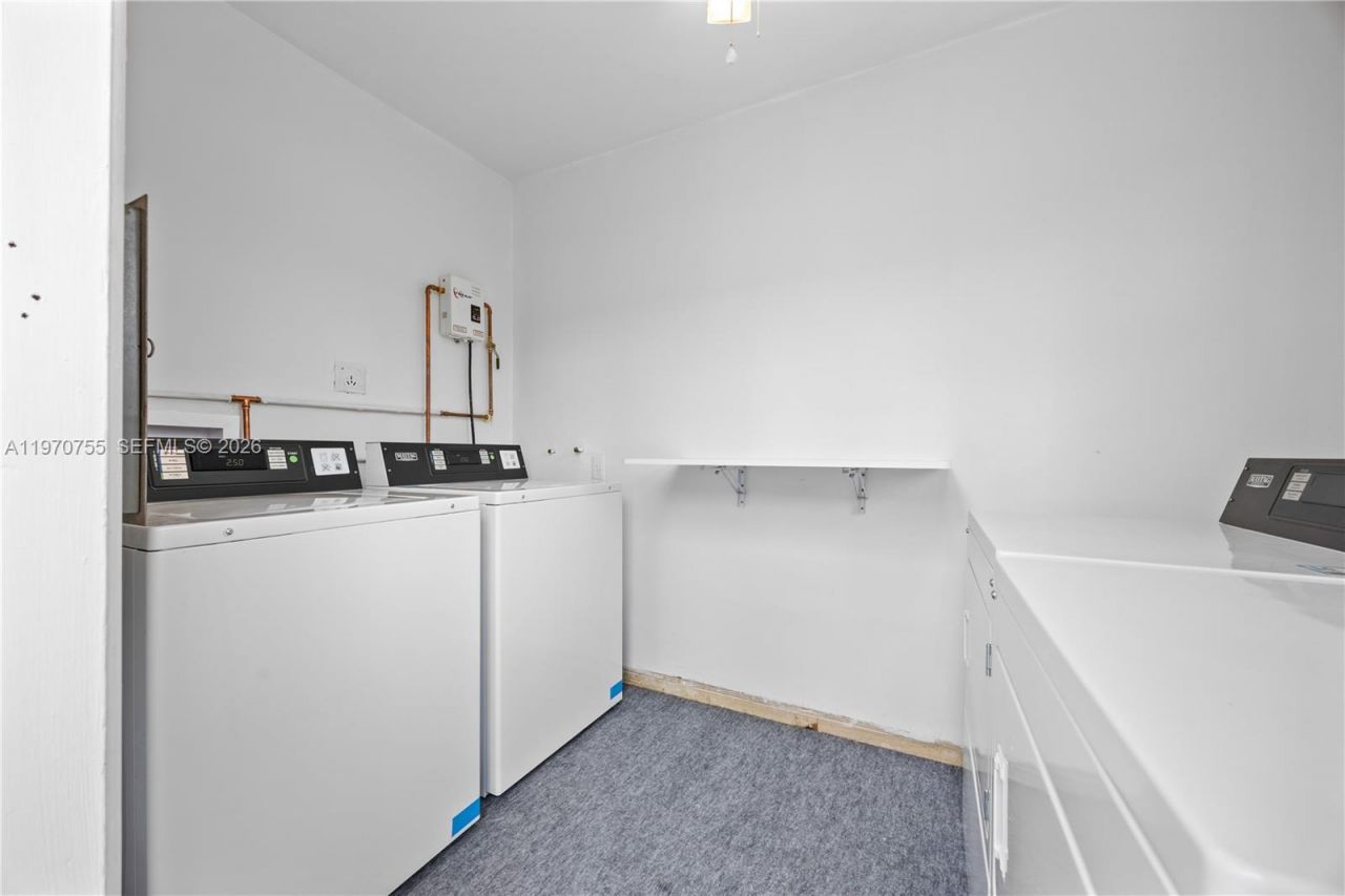 411 SE 3rd Ave , Unit 2, Hallandale Beach, FL 33009 Photo