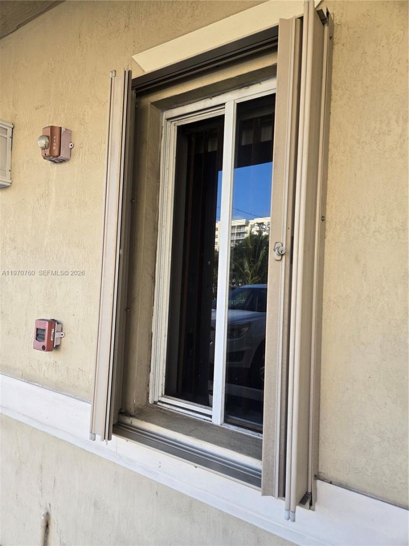 7985 NW 8th St, Unit 100A, Miami, FL 33126 Photo