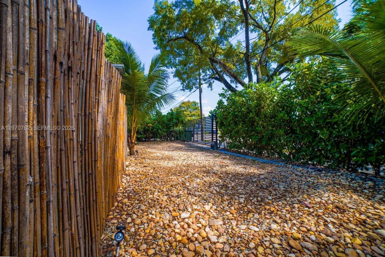 55 NE 59th St, Unit 7, Miami, FL 33137 Photo