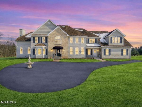 201 Sidney Road, Pittstown, NJ 08867