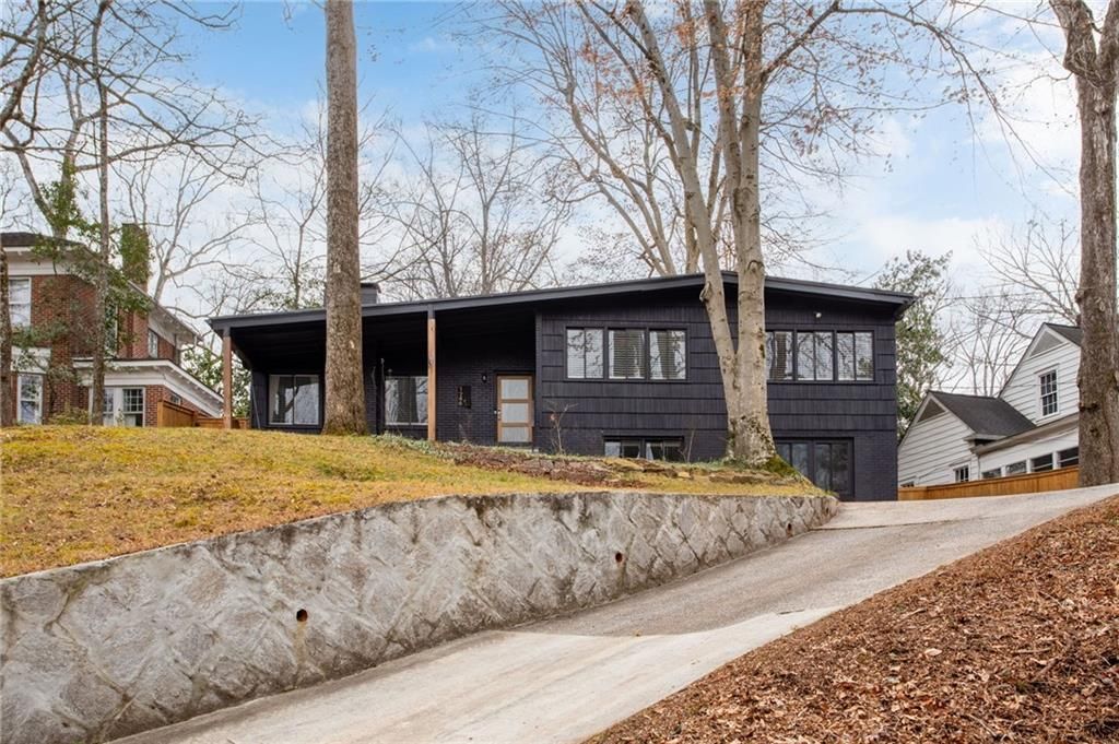 1746 E Clifton Road Ne, Atlanta, GA 30307 Main Photo