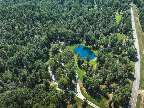 11726 Highwy K, Jadwin, MO 65501