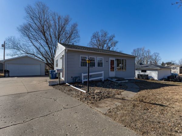 505 Highview Drive, Clinton, IA 52372