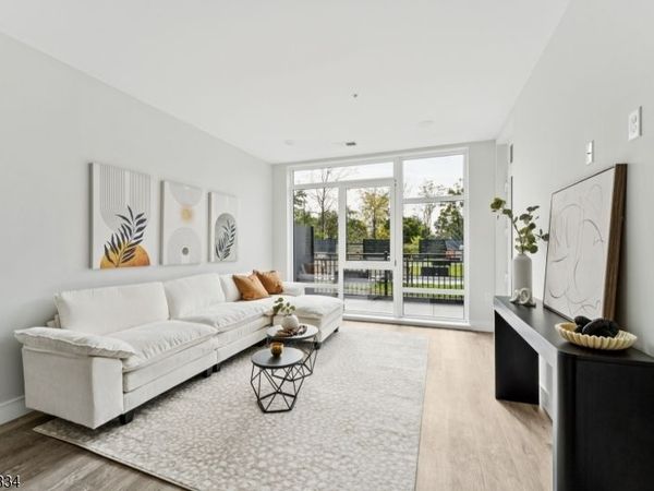 140 W Webster Ave, Unit 109, Roselle Park, NJ 07204