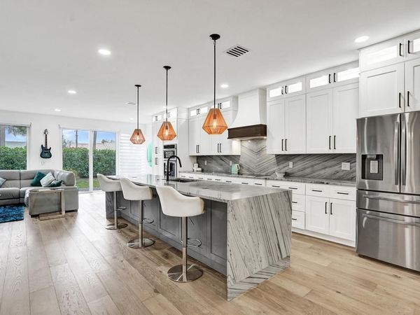 6800 Via Regina, Boca Raton, FL 33433