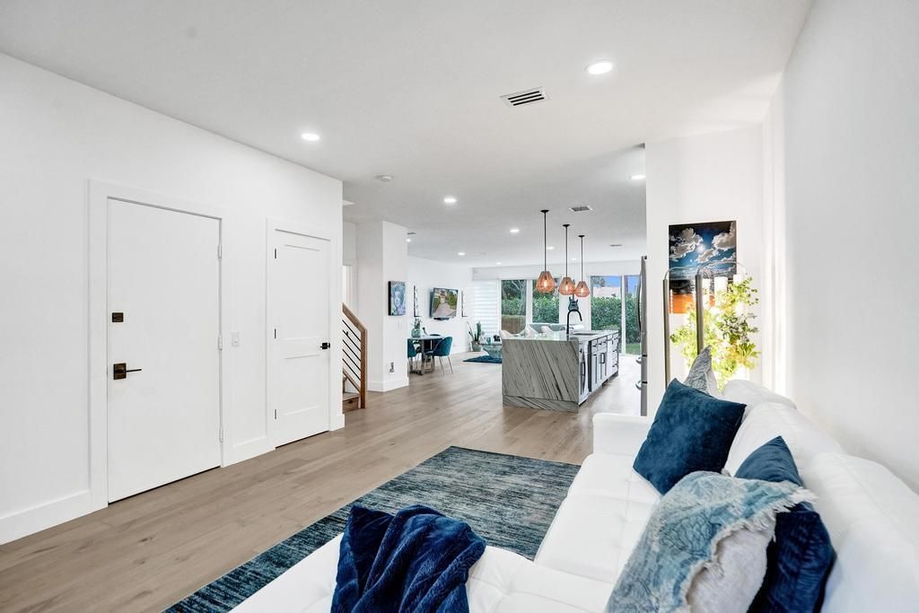 6800 Via Regina, Boca Raton, FL 33433 Photo