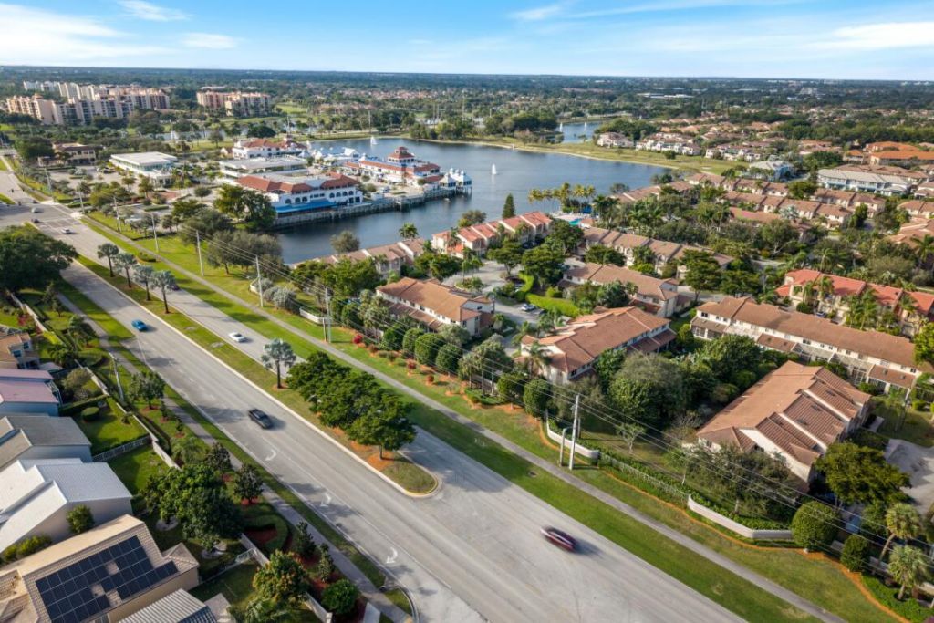 6800 Via Regina, Boca Raton, FL 33433 Photo