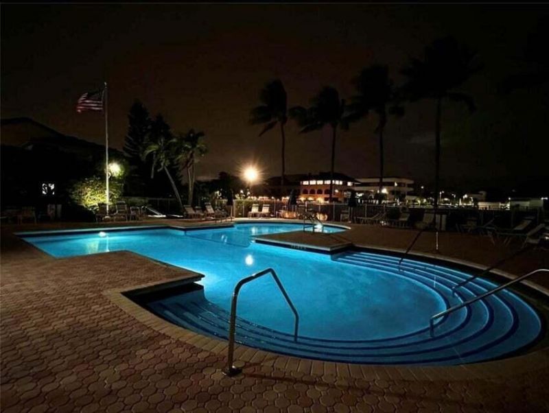 6800 Via Regina, Boca Raton, FL 33433 Photo
