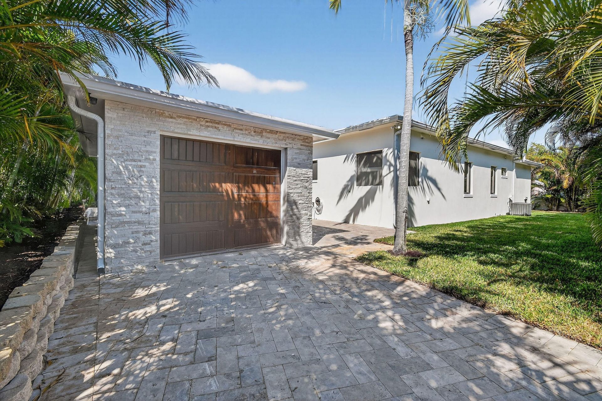 326 Palmetto Street, West Palm Beach, FL 33405 Photo