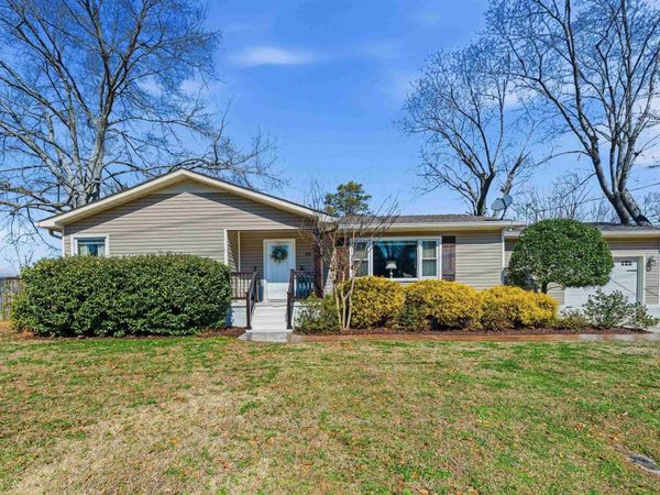 423 Shoal Creek Trail NE, Arab, AL 35016