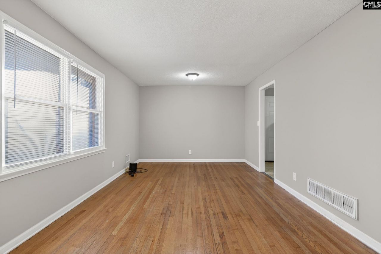 70 Lansing Circle  Photo 11